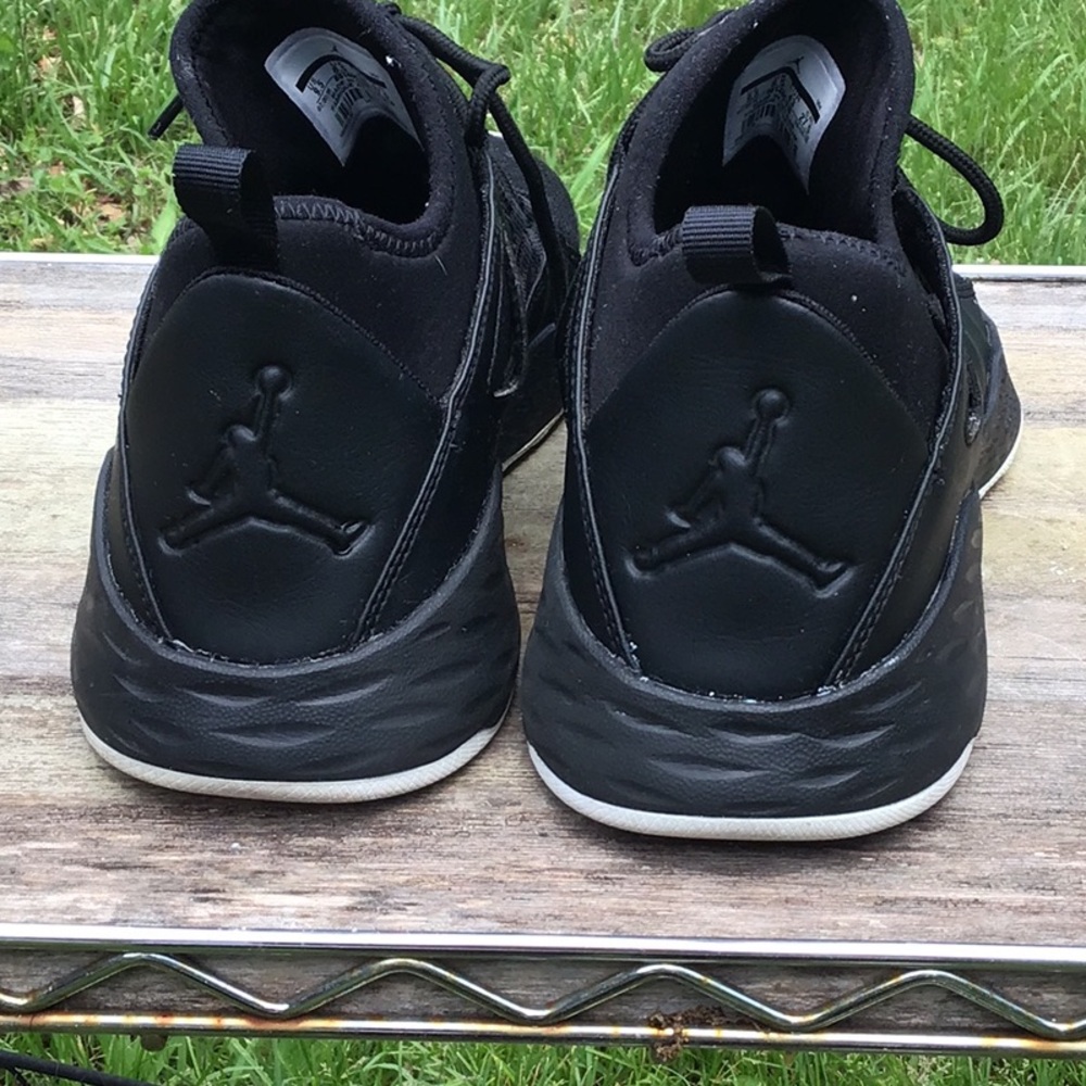 Nike Mens Air Jordan Formula 23, Men size 9 1/2,881465-010 Black Basketball Shoe - Picture 4 of 6